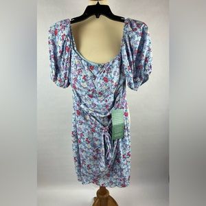 B. Smart Blues Short Sleeve Floral Dress Size 3